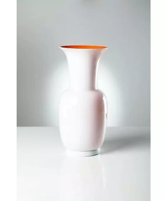 mithos-concept-prodotto-vaso-opalino-bianco-latte-arancio-venini-vetro-murano