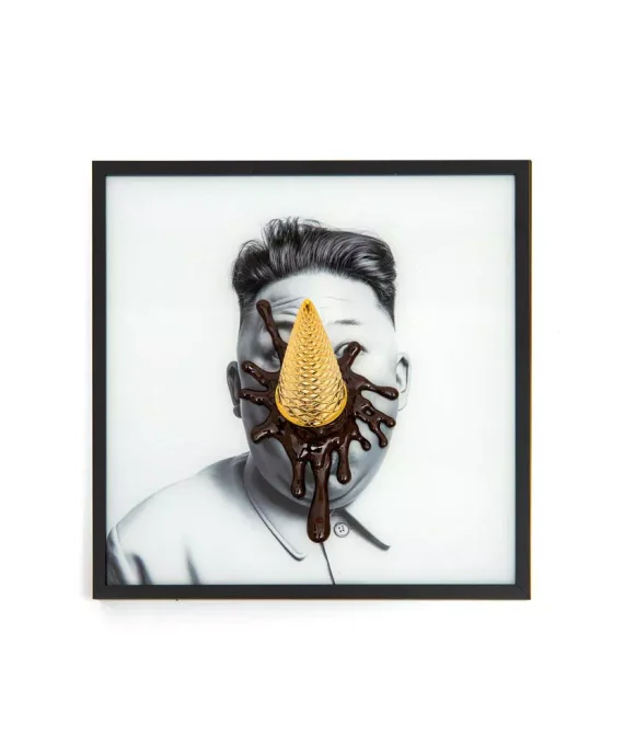 mithos-concept-prodotto-splat-quadro-kim-jong-un-sequenze-studio-design-30-x-30